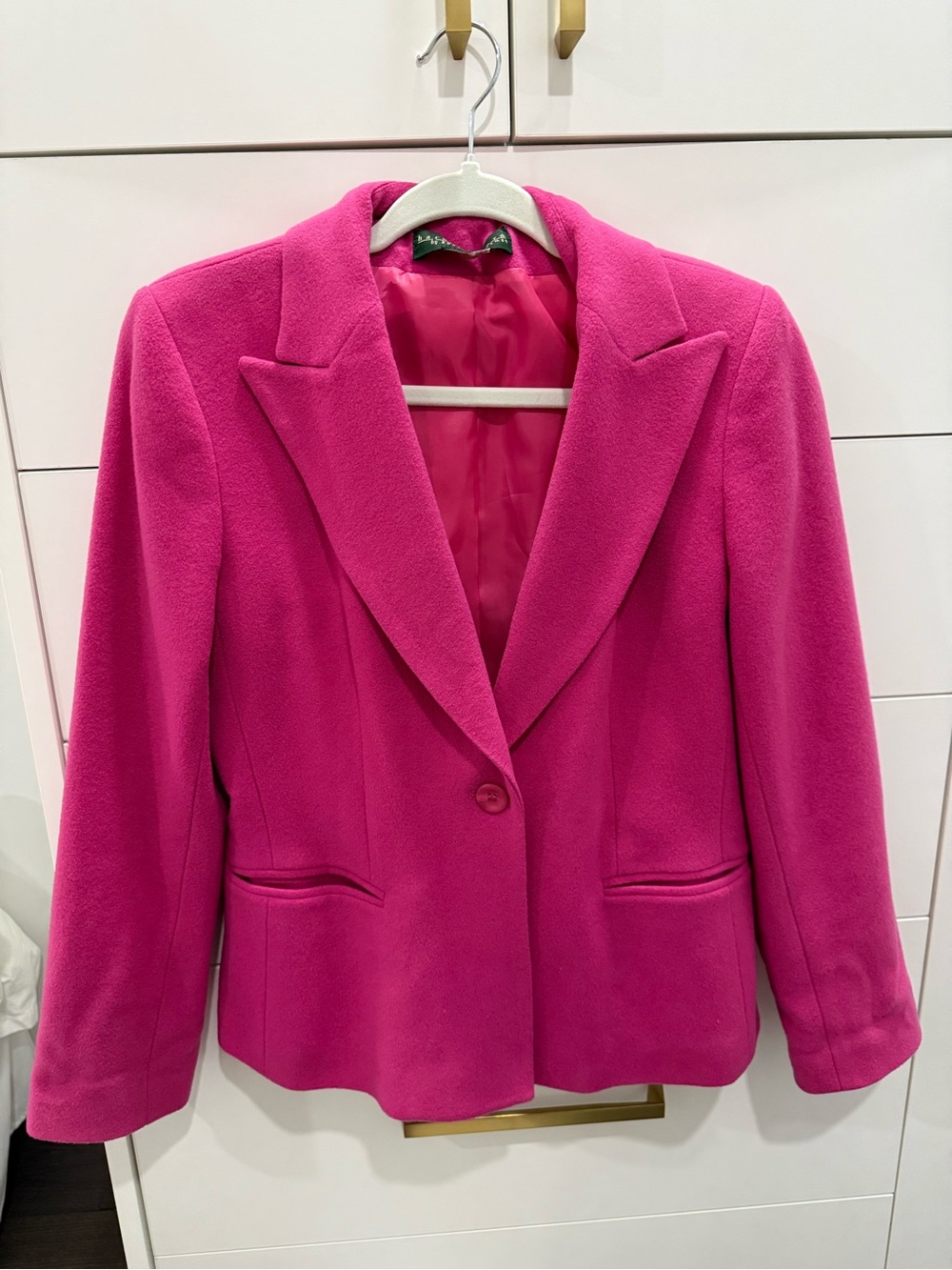Hot pink / fuchsia vintage Harvé Benard wool blend Women’s Blazer
